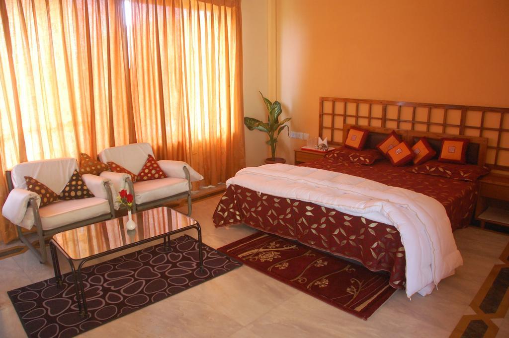 Hotel Maruti Mandapam Jabalpur Habitación foto
